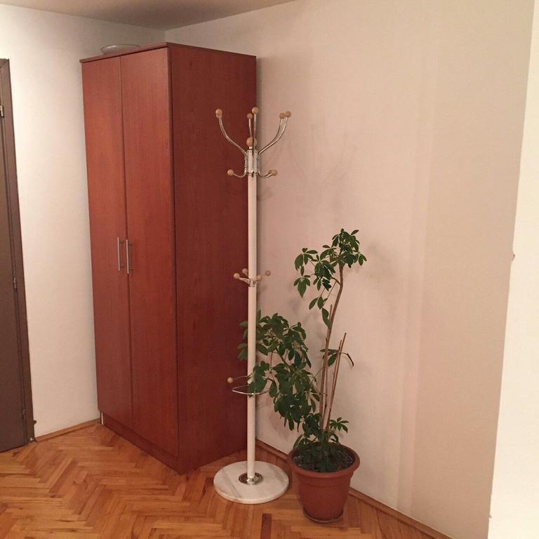 Apartment The Royal Pg Podgoriţa Exterior foto